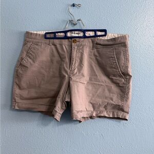 Women’s Gray Old Navy Chino Shorts - Sz 14